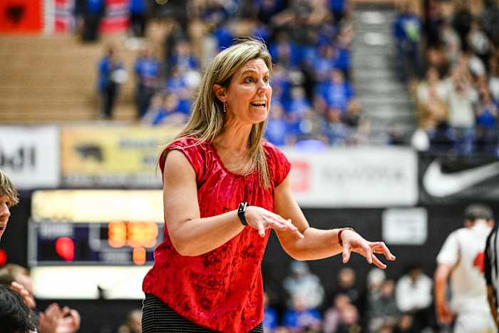 Lincoln Gresham 6A Oregon boys basketball quarterfinal Naji Saker -16